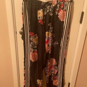 Johnny Was Diona pant. Size L. Brand new with tag.